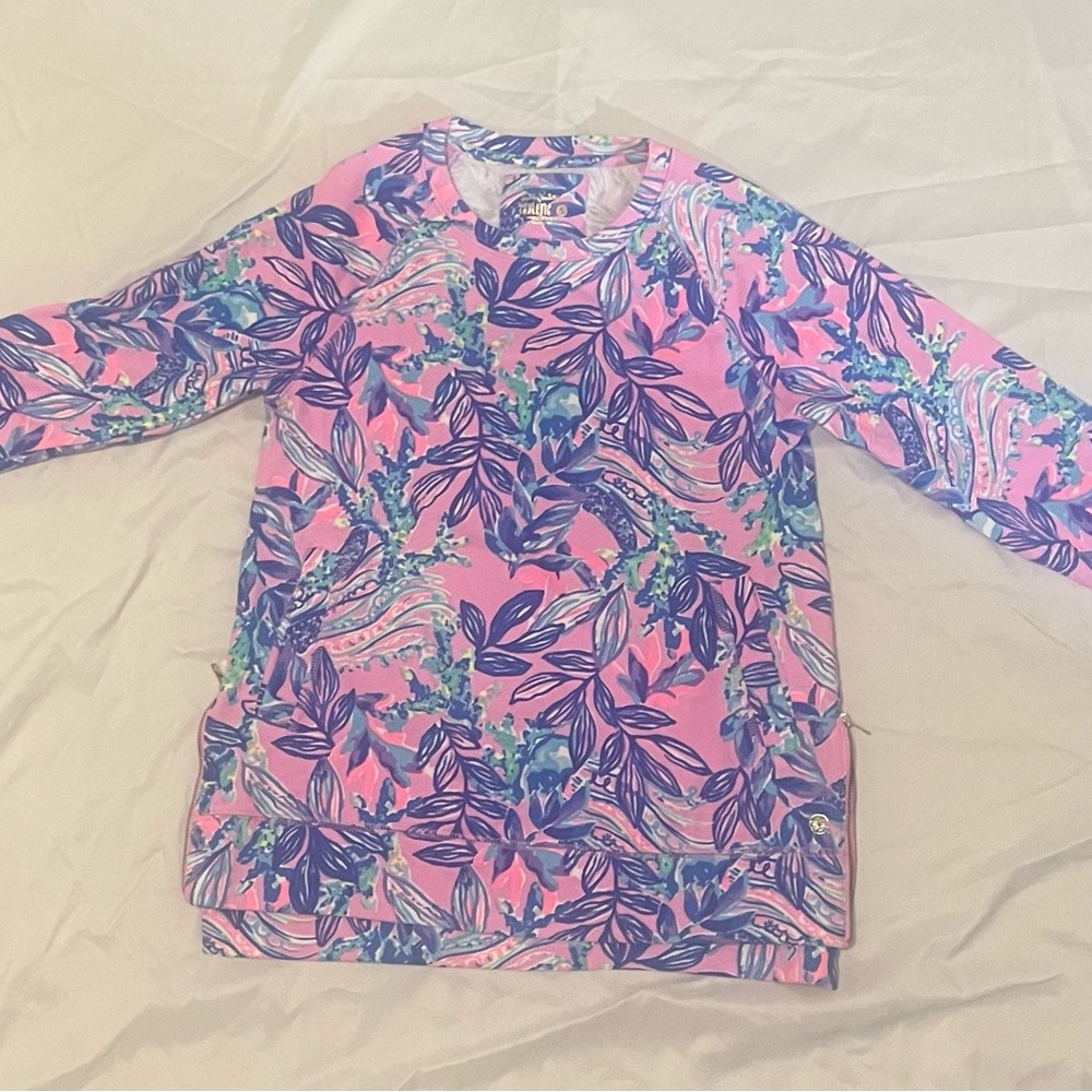 Lilly Pulitzer Long Sleeve Sweatershirt in Pink and Blue